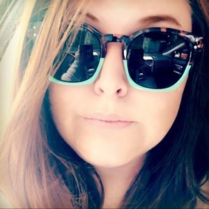 Meet your Posher, Leighanne